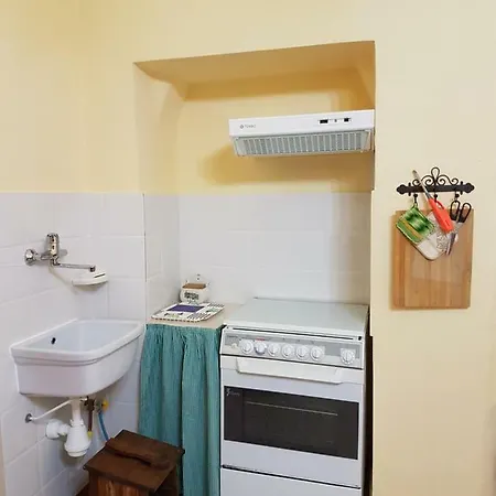 בית נופש Central House *